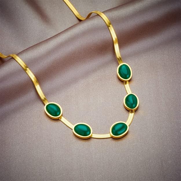 Nyra - Oval Green Crystal Pendant Necklace Set (Free Bracelet)